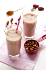 Hazelnut chocolate milk vegan
