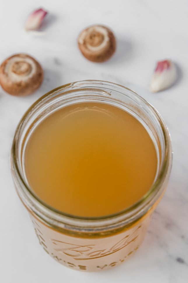 玻璃罐蔬菜库存的特写照片